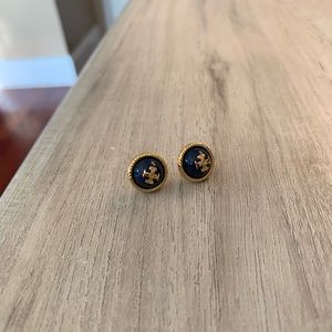 Like new tory burch stud earrings